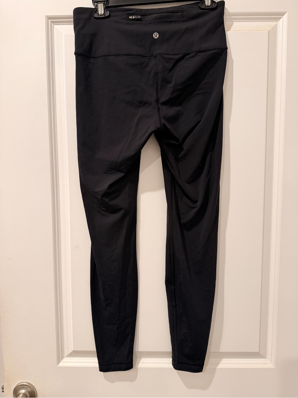 Lululemon laser cut black full length leggings